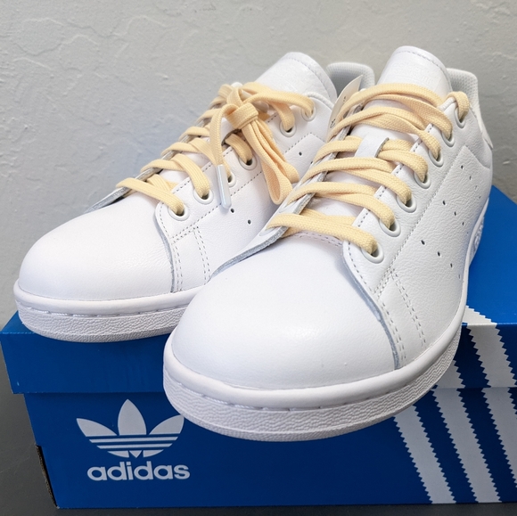 Adidas Originals Stan Smith W Iridescent Women's size 8.5/9 Men's size 7.5/8 New - Picture 1 of 9